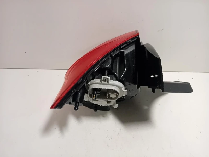 Fanale POST DX 50513612 Alfa Romeo Giulietta 2010