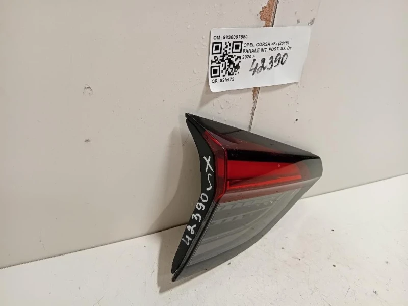 Fanale INT POST SX 9830097880 Opel Corsa F 2019