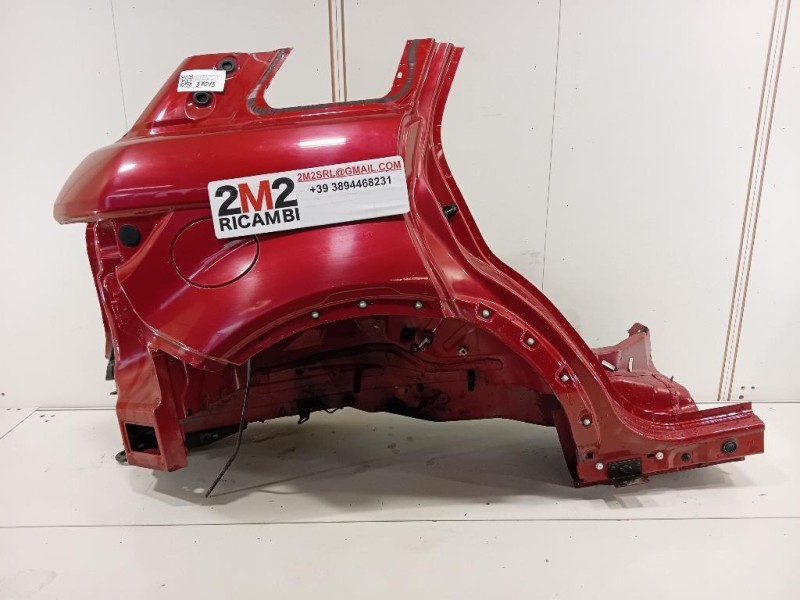 Parafango POST DX LR054608 Land Rover Range Rover Evoque I 2011