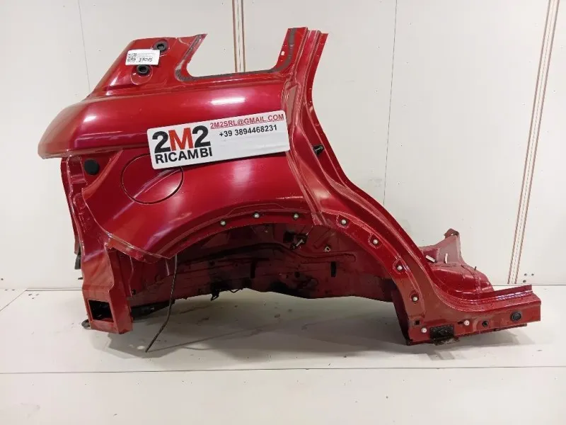 Parafango POST DX LR054608 Land Rover Range Rover Evoque I 2011