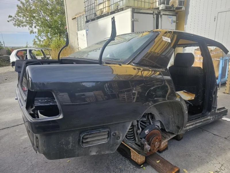 Parafango POST DX A1246304421 Mercedes Classe E W124 1985