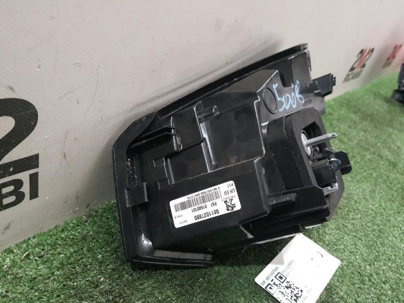 Fanale INT POST SX 9811027880 Peugeot 5008 II 2017