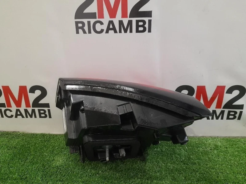 Fanale INT POST SX 9811027880 Peugeot 5008 II 2017