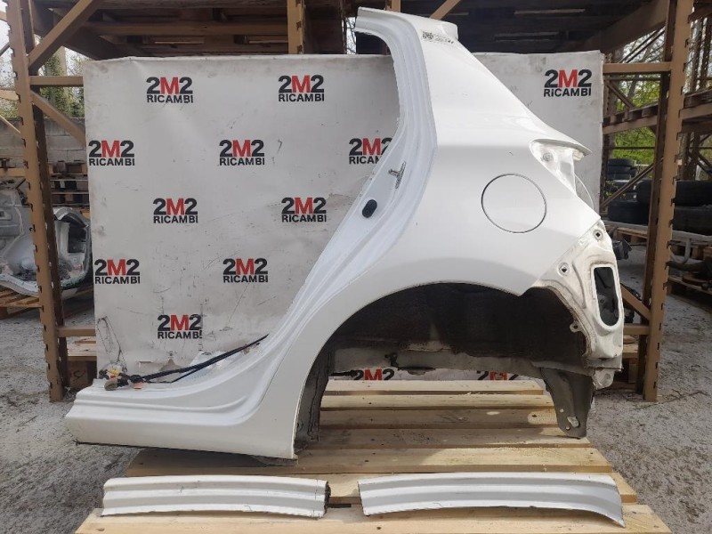 Parafango POST SX Toyota Yaris IV 2012