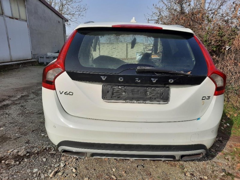 Parafango POST SX PARAFANGO SINISTRO POST Volvo V60 I 2013