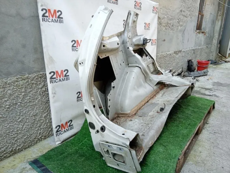 Parafango POST SX PARAFANGO SINISTRO POST Volvo V60 I 2013