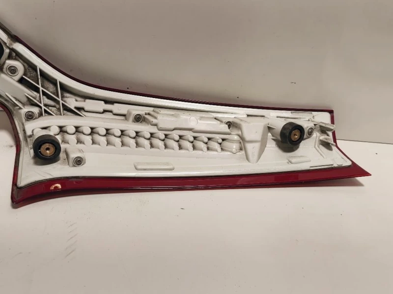 Fanale INT POST SX FANALE INT POST SX Volvo XC70 III 2013