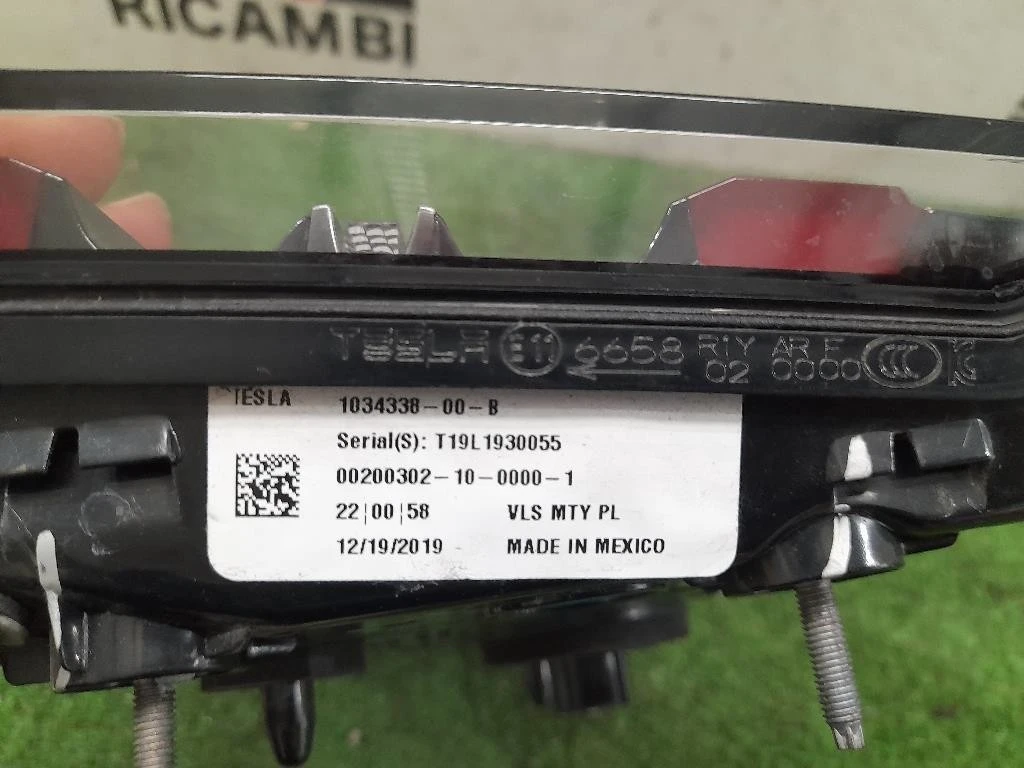 Fanale INT POST SX TESLA X 103433800B Tesla Model 3 2017