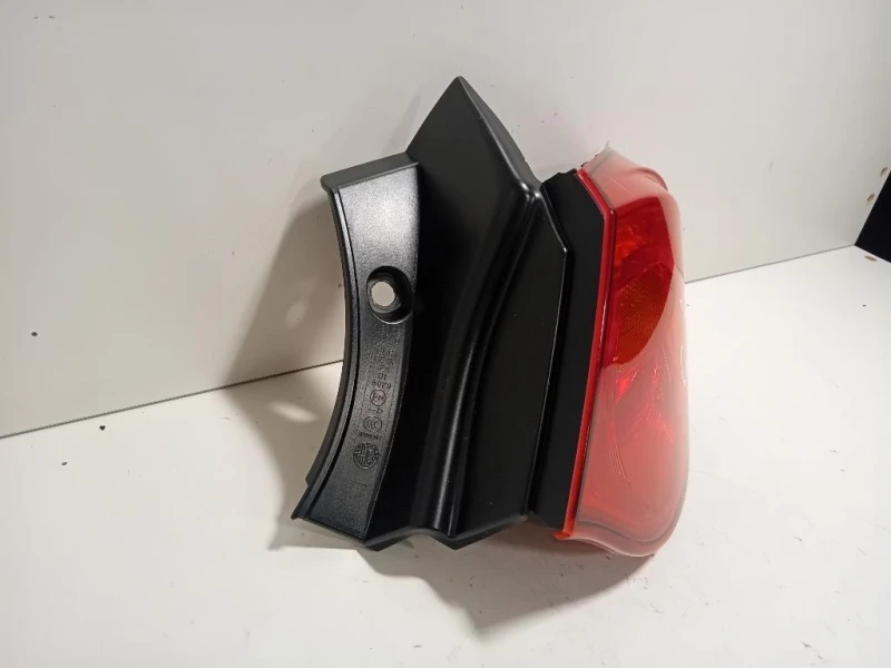 Fanale POST DX 50513612 Alfa Romeo Giulietta 2010