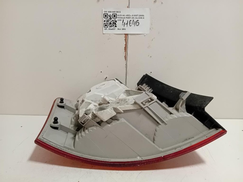 Fanale POST DX 8E9 945 096 E Audi A4 8ED Avant 2005