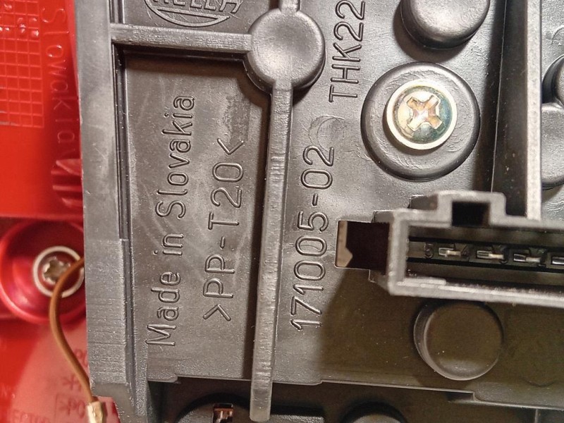 Fanale POST DX 8K5 945 094 K Audi A4 8K2 2008