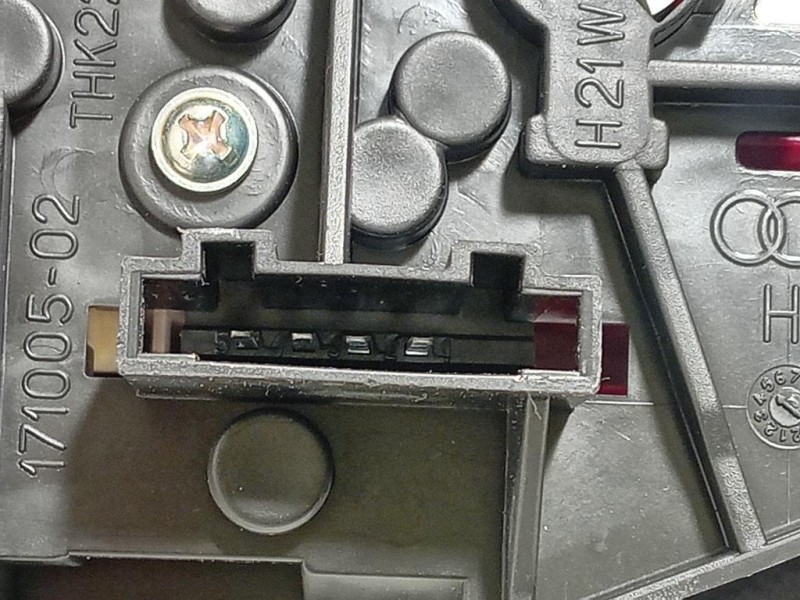 Fanale POST DX 8K5 945 094 K Audi A4 8K2 2008