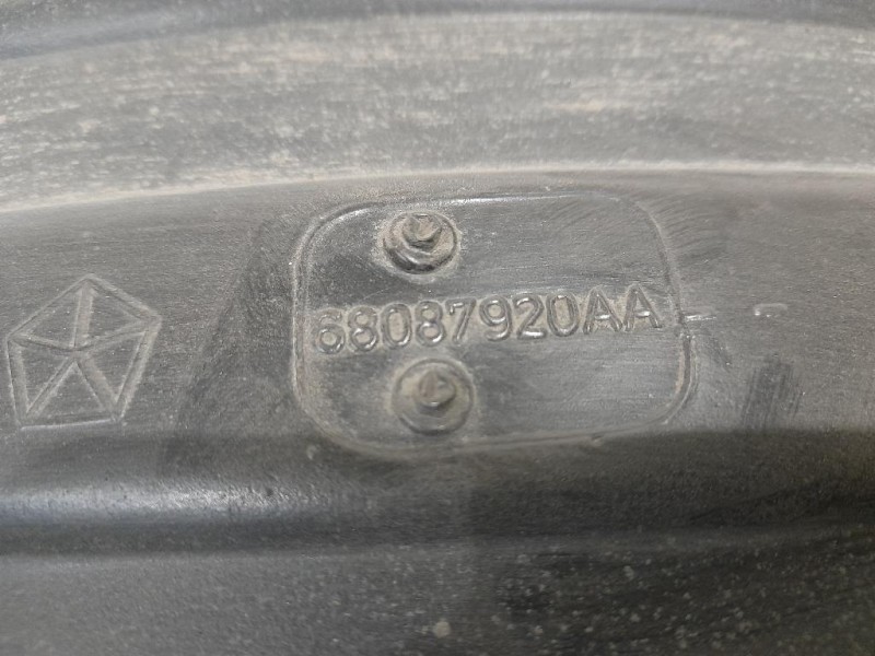 Parasassi Passaruota Interno POST DX 68087920AA Fiat Freemont 2011