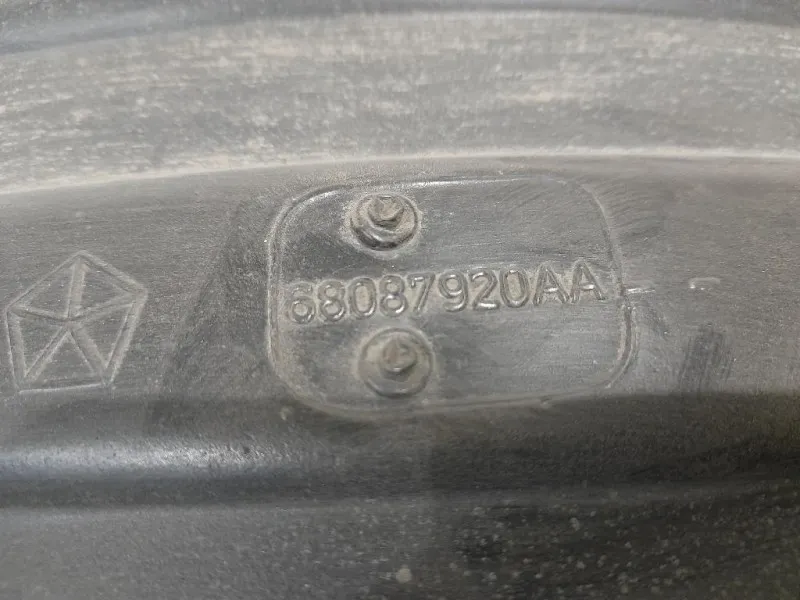 Parasassi Passaruota Interno POST DX 68087920AA Fiat Freemont 2011