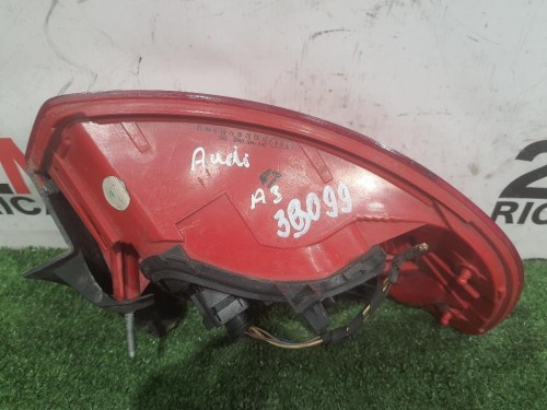 Fanale POST DX 8P4 945 096 E Audi A3 8P1 2008