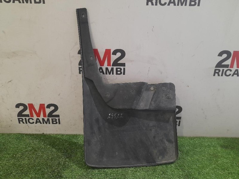 Paraspruzzi Parafango POST DX 78810-EB000 Nissan Navara 2010