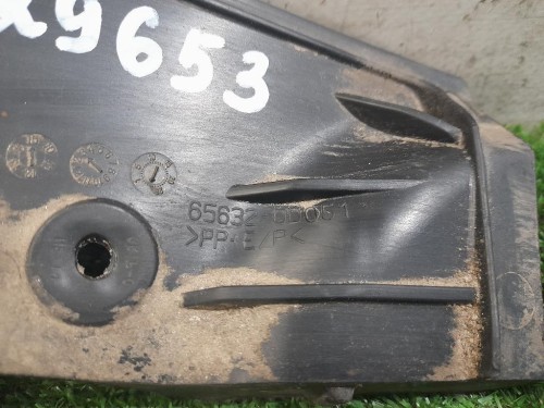 Paraspruzzi Parafango POST DX 65631-0D051 Toyota Yaris IV 2012