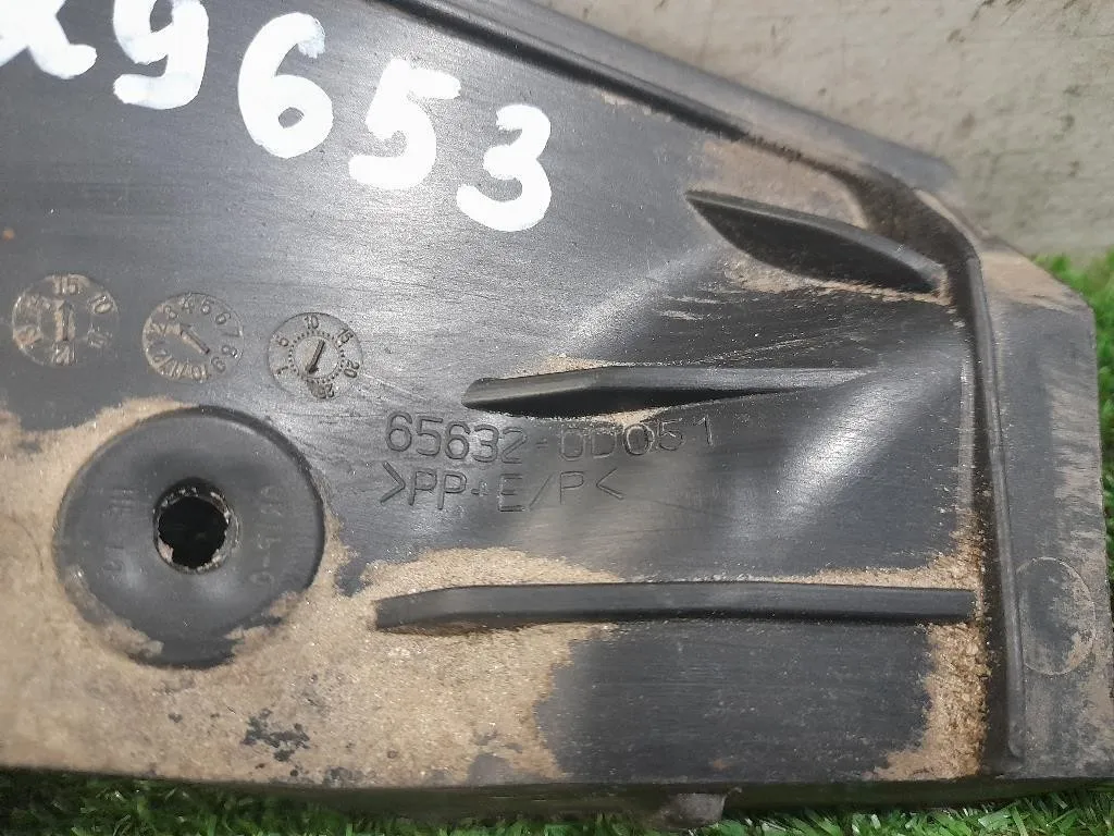 Paraspruzzi Parafango POST DX 65631-0D051 Toyota Yaris IV 2012