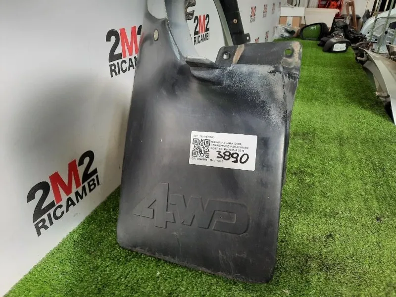 Paraspruzzi Parafango POST SX 78811EB000 Nissan Navara 2005