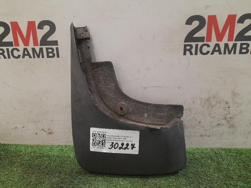 Paraspruzzi Parafango POST SX 5N0075101 Volkswagen Tiguan I 2008
