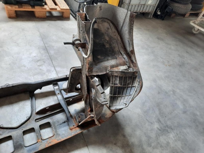 Paratia Cruscotto Lancia 2000