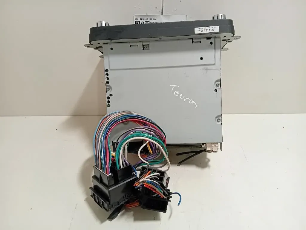 Unità Autoradio 1K0 035 186 AQ Volkswagen Touran III 2010