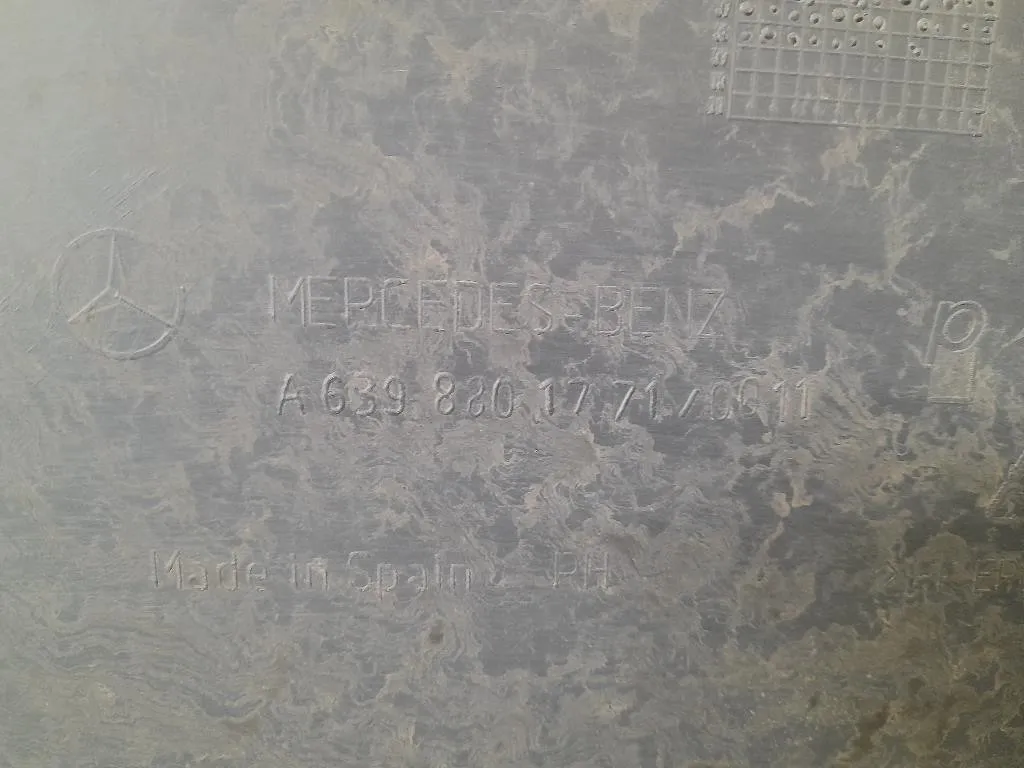 Paraurti Angolare POST DX A6398801771 Mercedes VITO W639 2004