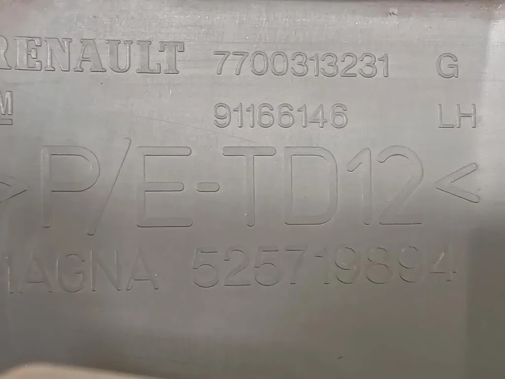 Paraurti Angolare POST SX 525719894 Opel Vivaro A 2007