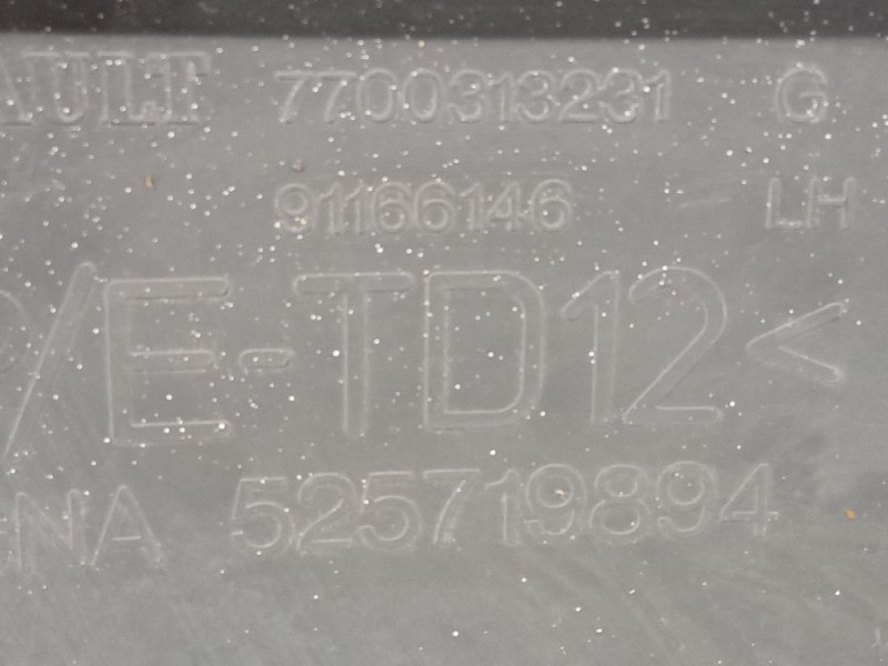 Paraurti Angolare POST SX 7700313231 Opel Vivaro A 2007