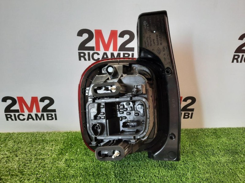 Fanale POST DX 265503601R Dacia Duster II 2018