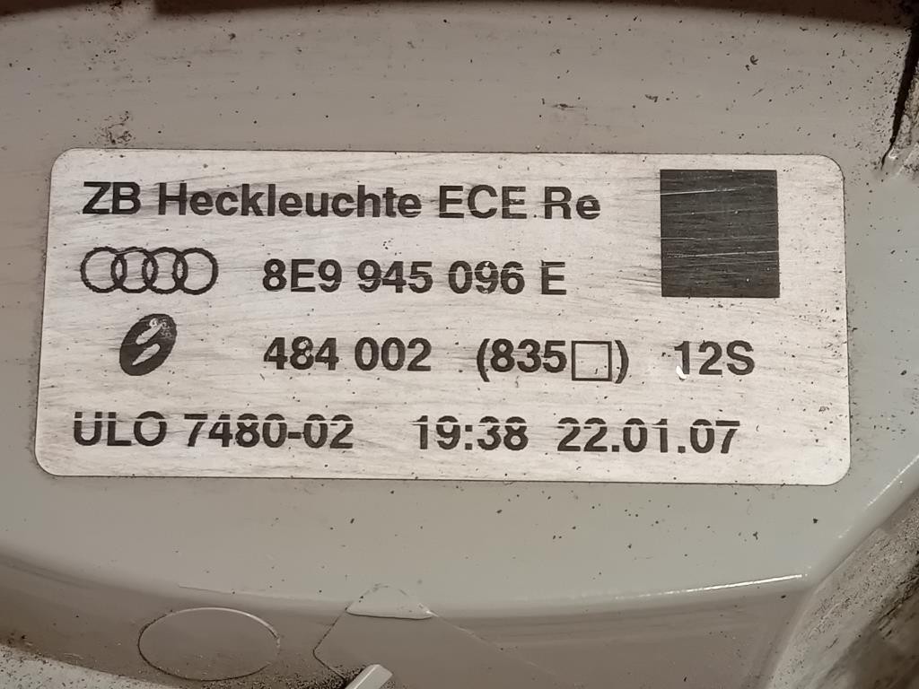 Fanale POST DX 8E9 945 096 E Audi A4 8ED Avant 2005