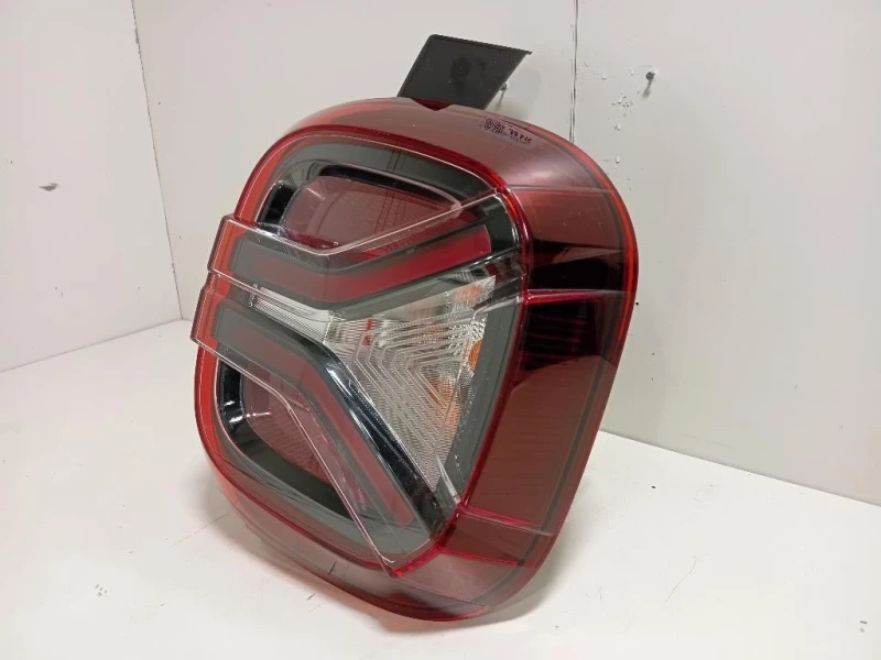 Fanale POST DX 265507316R Dacia Duster II 2021