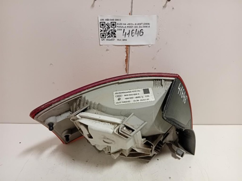 Fanale POST DX 8E9 945 096 E Audi A4 8ED Avant 2005