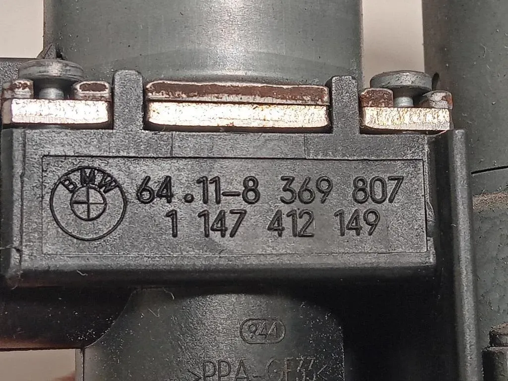 Valvola Termostatica 64 11-8 369 807 Bmw X3 E83 2004