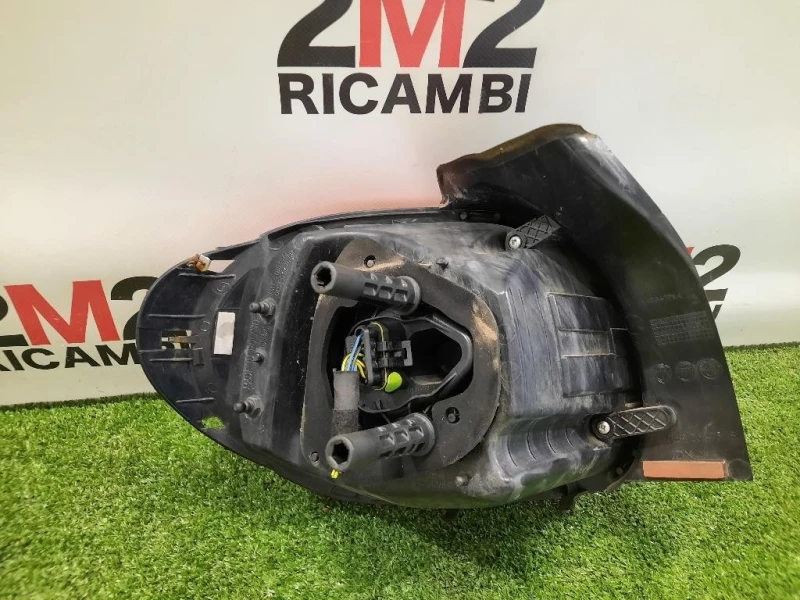 Fanale POST DX 51883571 Fiat 500L 2013