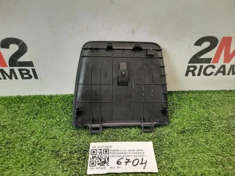 VANO Portaoggetti Console Centrale ANT BJS7-64362 Mazda 3 III 2016