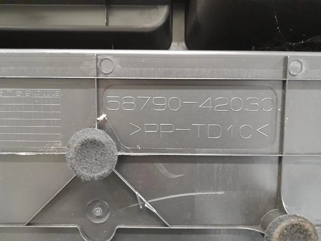 Vasca Contenitore VANO Bagagliaio 5879042030 Toyota RAV 4 III 2006