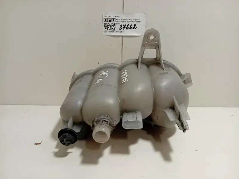 Vaschetta Acqua 8W0121405E Audi A4 8W5 Avant 2015