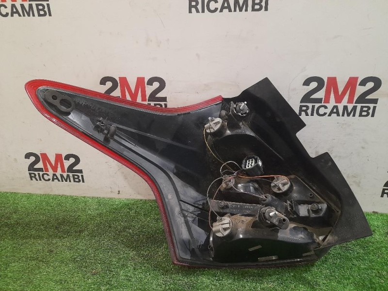 Fanale POST DX BM5113404A Ford Focus IV 2011