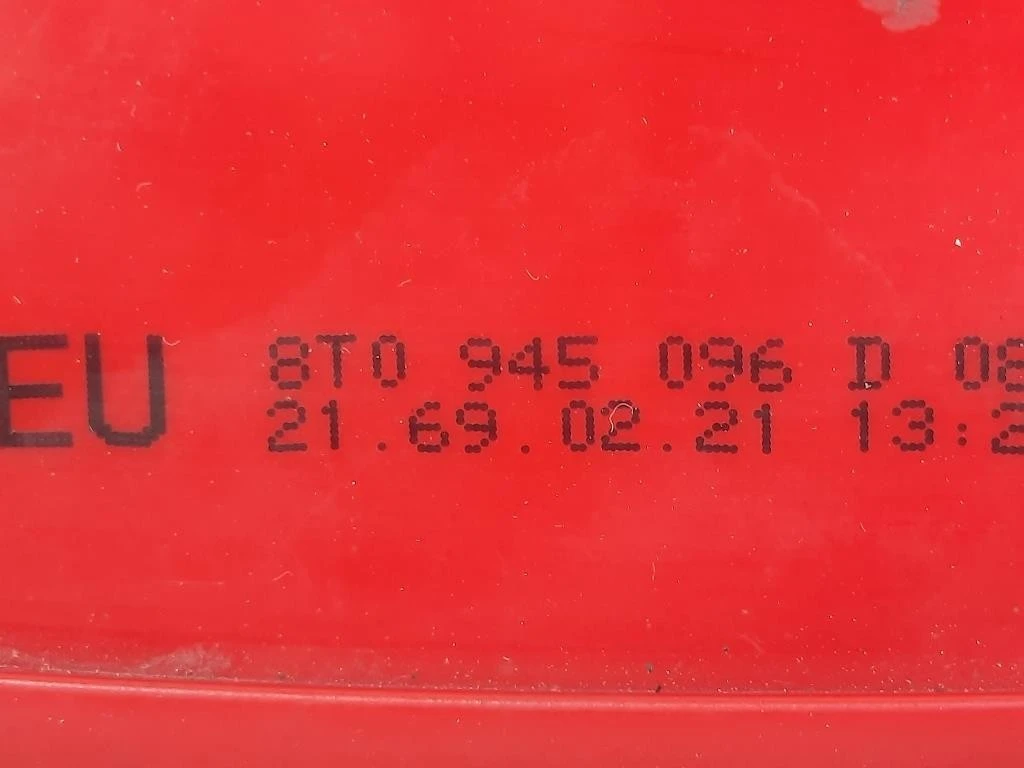 Fanale POST DX 8T0 945 096 D Audi A5 8T3 2008