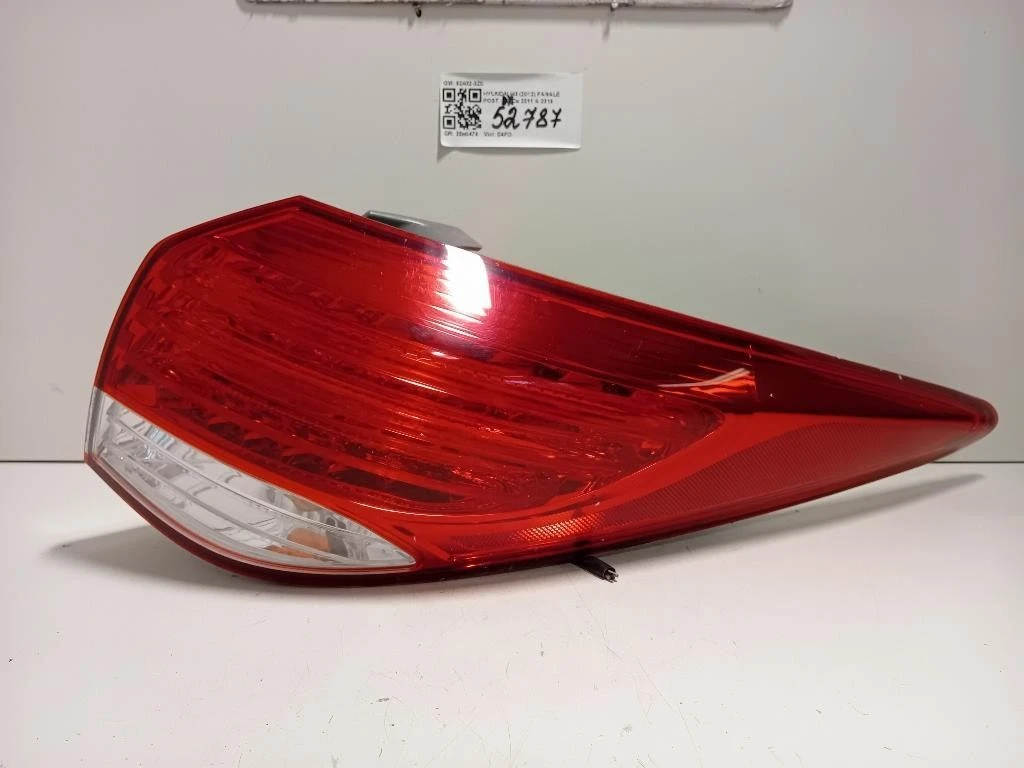 Fanale POST DX 92402-3Z0 Hyundai I40 2012