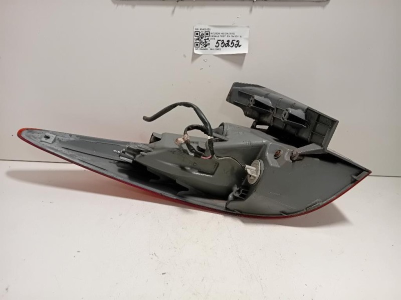 Fanale POST DX 92402-3Z0 Hyundai I40 CW 2012
