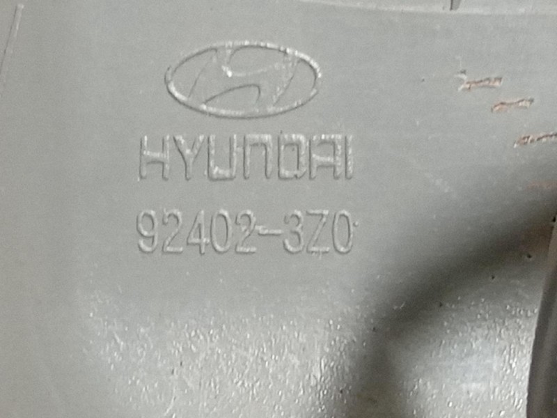 Fanale POST DX 92402-3Z0 Hyundai I40 CW 2012