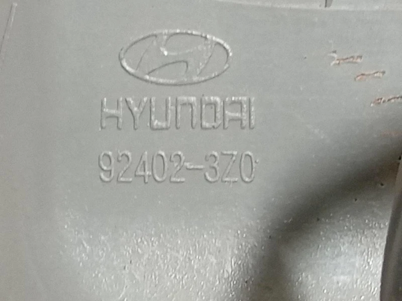 Fanale POST DX 92402-3Z0 Hyundai I40 CW 2012