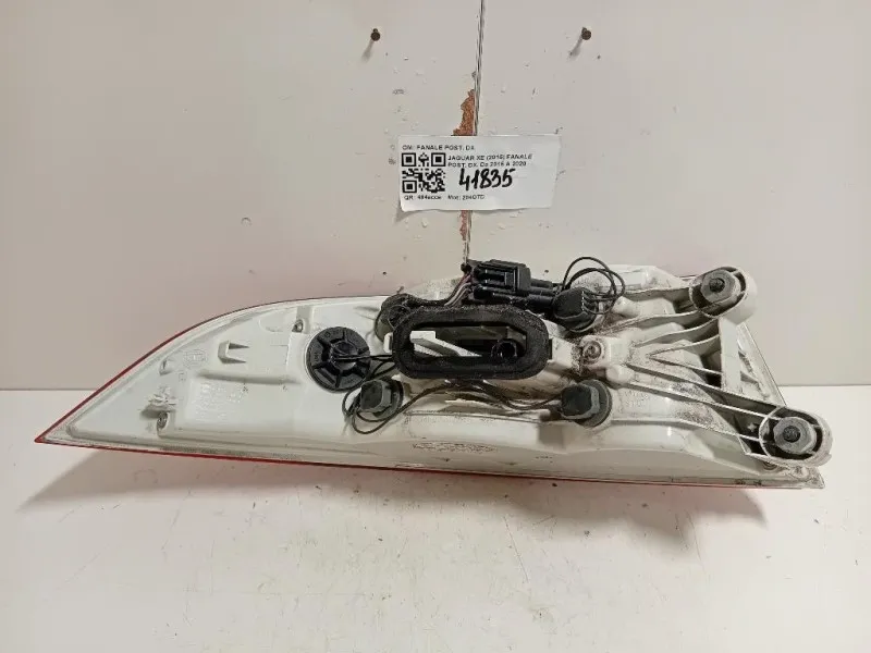 Fanale POST DX FANALE POST DX Jaguar XE 2015