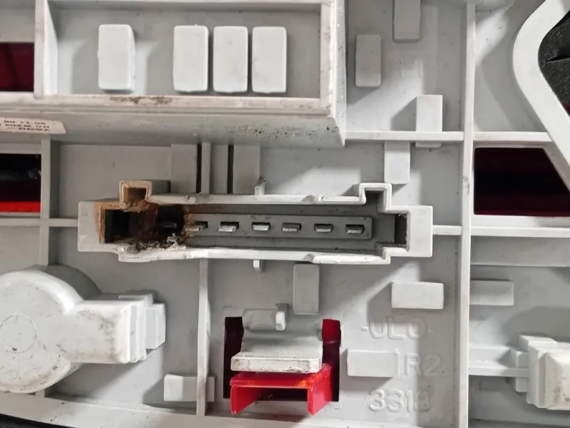 Fanale POST DX 2048203064R Mercedes Classe C W204 2007