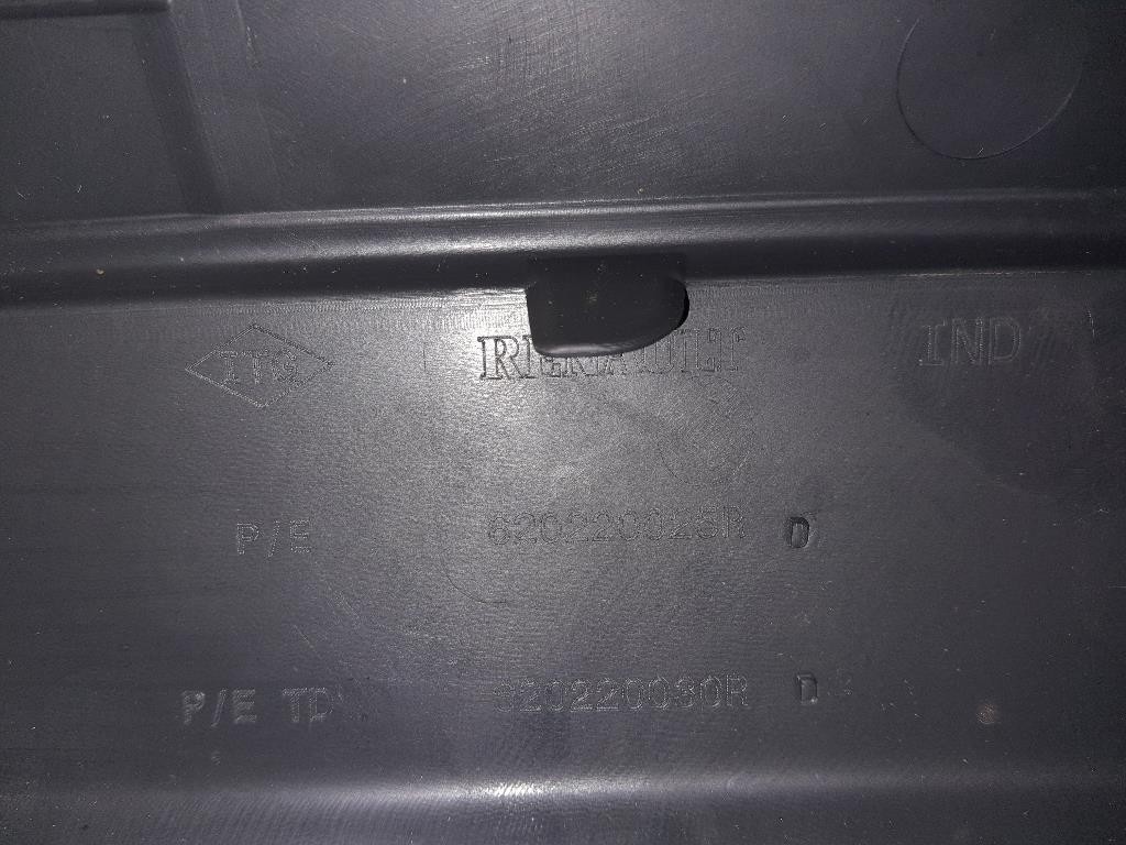 Paraurti ANT 620220025R Dacia Duster I 2010