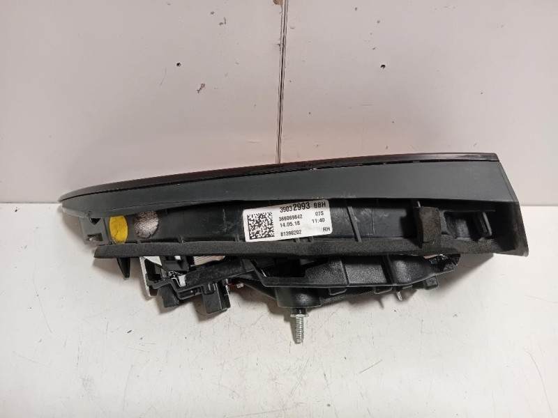 Fanale POST DX 39032993 Opel Astra K 2016