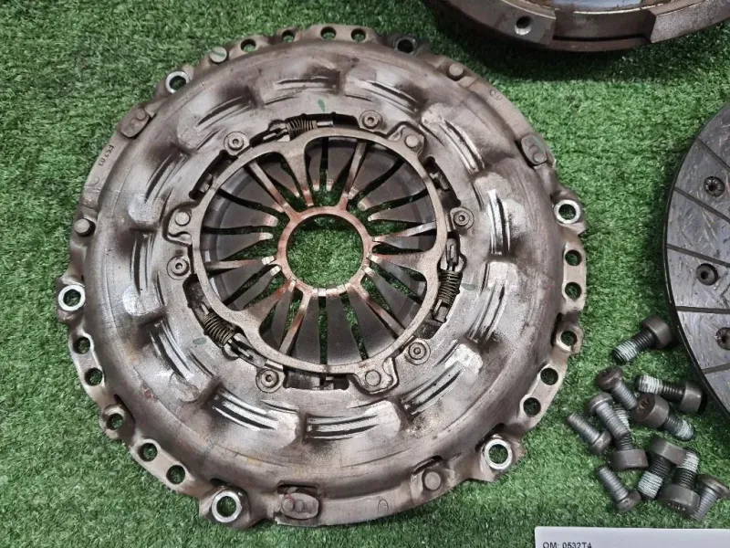 Volano Motore 0532T4 Citroen DS3 2010