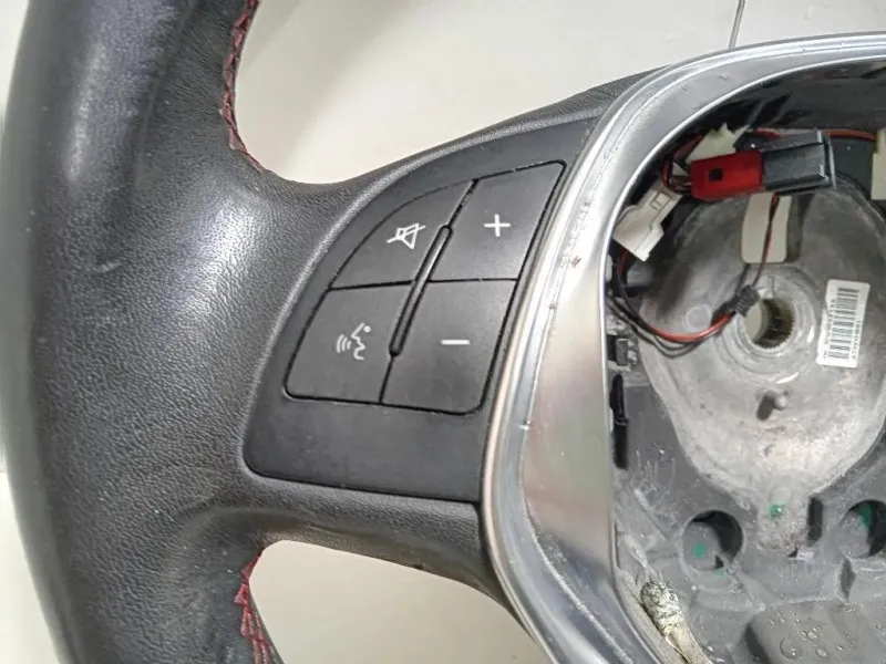 Volante Alfa Romeo Giulietta 2013